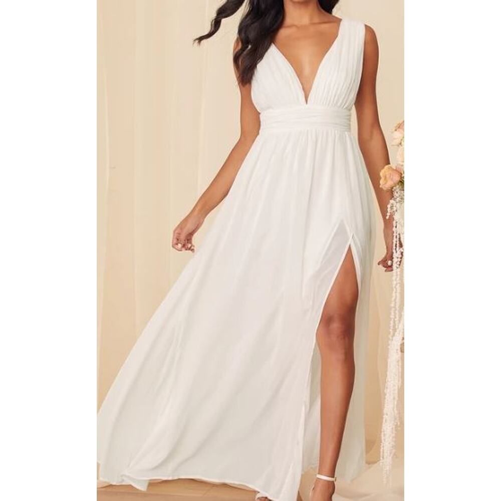 LULU'S M Heavenly Hues V-Neck White Maxi Dress Bridal Wedding Dress NEW B36